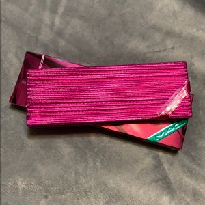 MAC Shiny pretty things face compact(medium/deep)